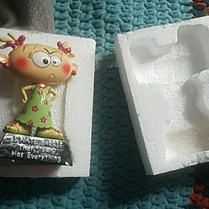 Adorable paperweight